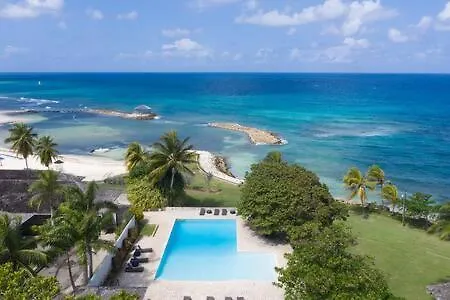 Apartment Ultra Modern 2br Penthouse, Sleeps 5, Beach Front, Pool, Roof Patio,